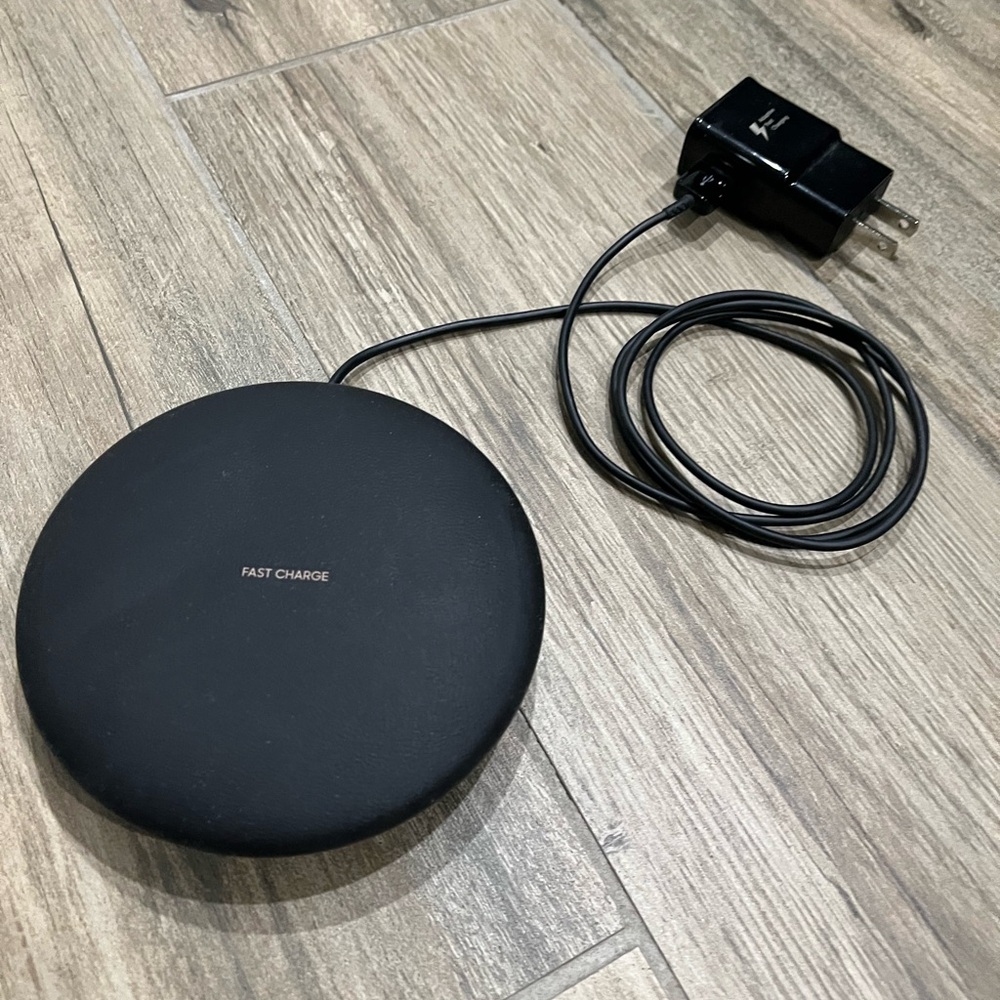Samsung wireless fast charger